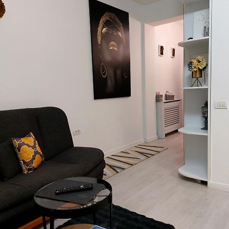 Studio ทูลเซีย ภายนอก รูปภาพ